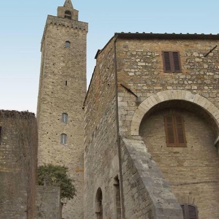 Il Prunello - Una Casa Tra Le Torri Сан-Джиминьяно Экстерьер фото